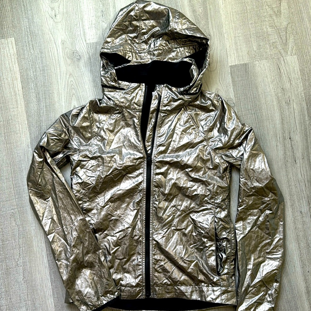Ivivva (Lululemon girls) Metallic Silver Kids Jacket